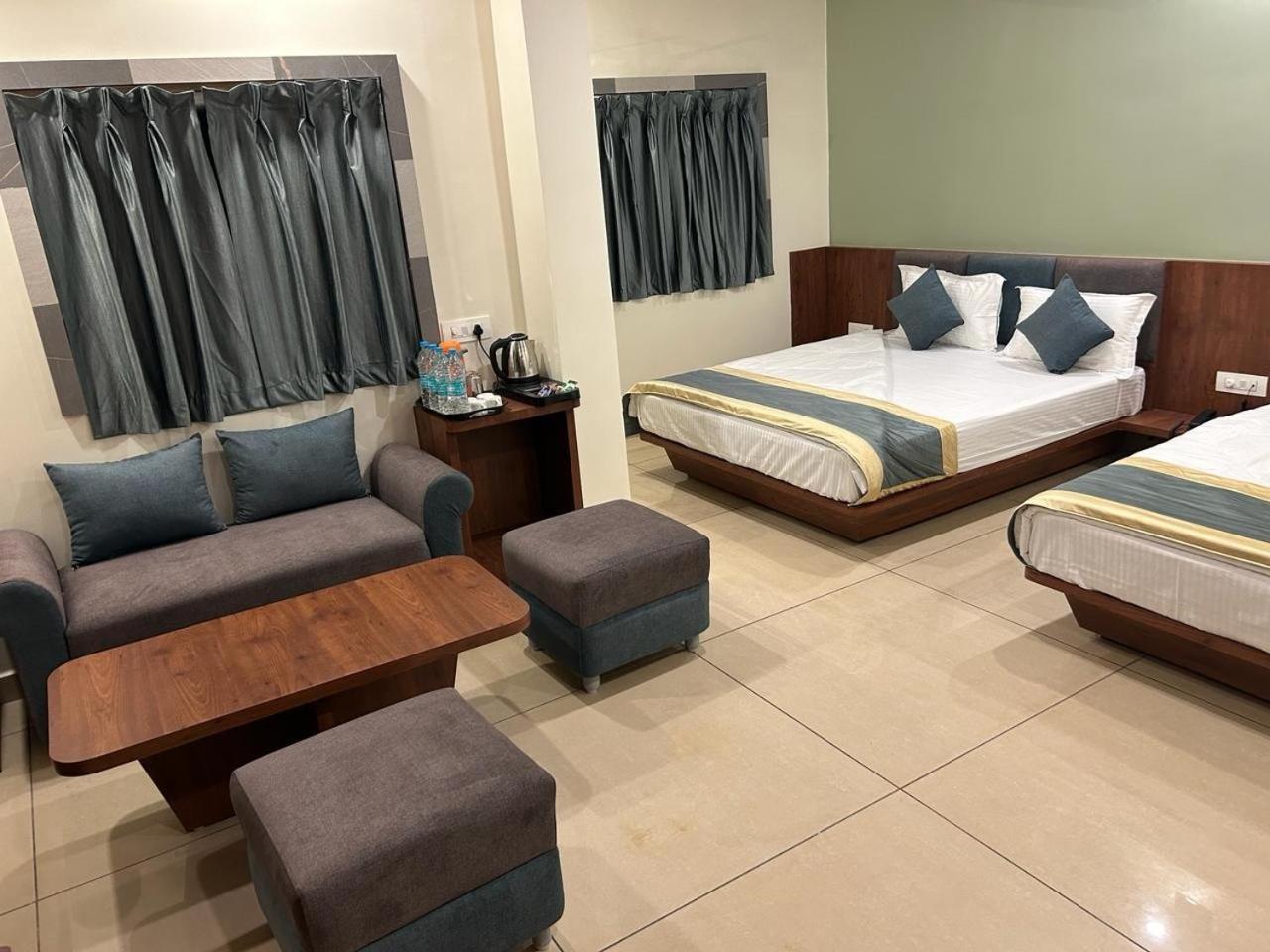 Hotel Omkareshwar Inn Deoghar Extérieur photo